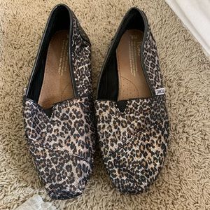 Women’s Toms Size 8